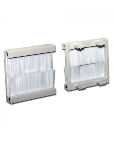 Вставка с черным щеточным вводом, 45х45 LANMASTER (LAN-SIP-23BR-BK) в Благовещенске Коннекторы ВО Pintop.ru