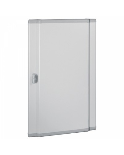 Дверь изогнутая металлическая Legrand 020557 в Благовещенске Аксессуары для стоек и шкафов Pintop.ru