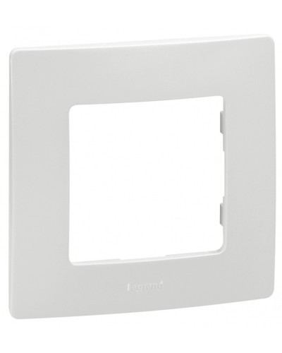 Рамка 1 пост Etika белый Legrand 672501 в Благовещенске Аксессуары для кабель-канала Pintop.ru