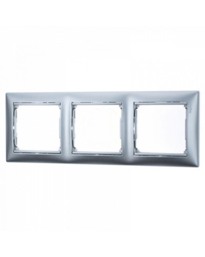 Рамка 3п Valena Legrand 770153 в Благовещенске Аксессуары для кабель-канала Pintop.ru